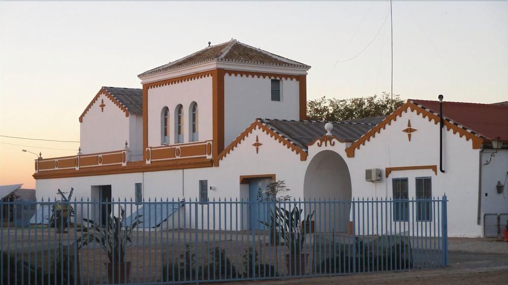 Cortijo Santa Clara Villa Carmona  Exterior foto